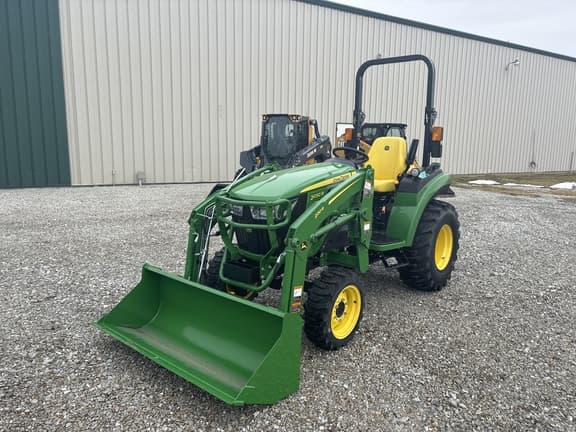 Image of John Deere 2032R Primary image