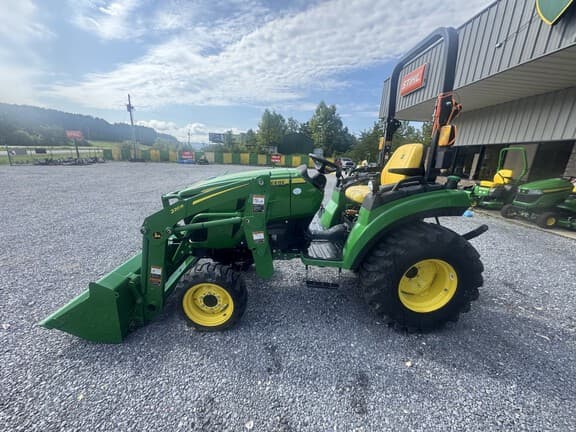 Image of John Deere 2038R equipment image 2