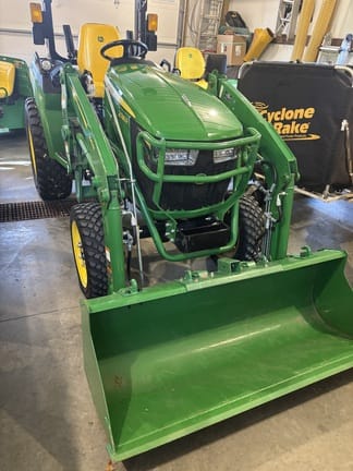 2024 John Deere 2038R Equipment Image0