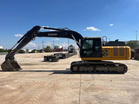 Image of John Deere 210P Primary image
