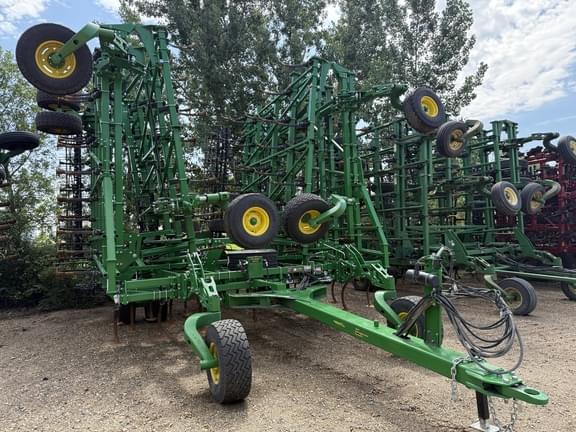 Image of John Deere 2230 equipment image 1