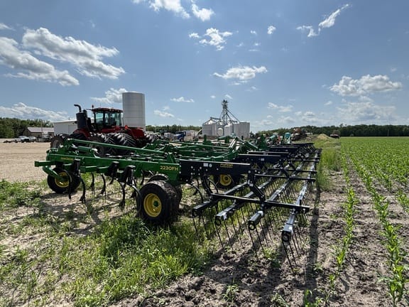 2024 John Deere 2230 Equipment Image0
