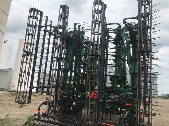 Image of John Deere 2230FH equipment image 4