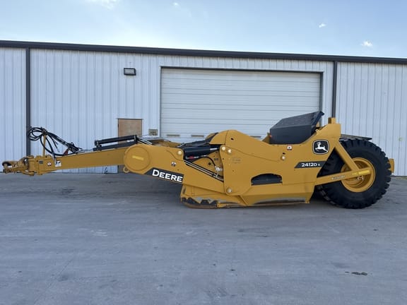2024 John Deere 2412DE Equipment Image0