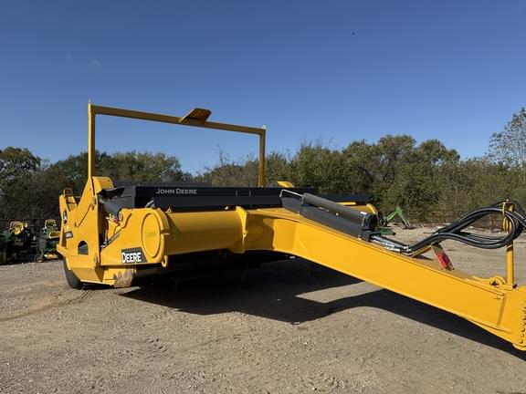 Image of John Deere 2412DE equipment image 3