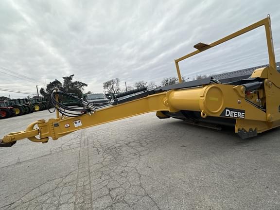 Image of John Deere 2412DE equipment image 3