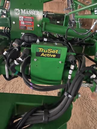 Image of John Deere 2430 equipment image 4