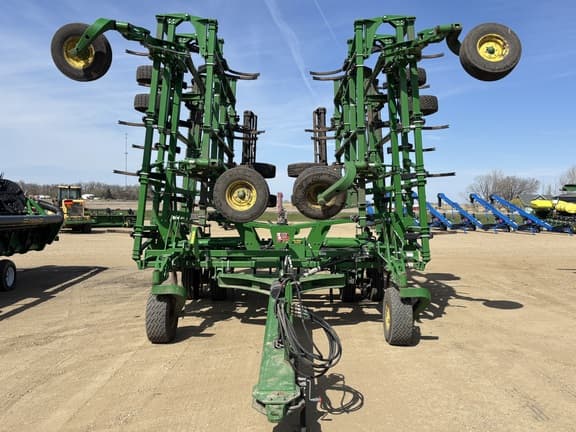 Image of John Deere 2430 equipment image 1