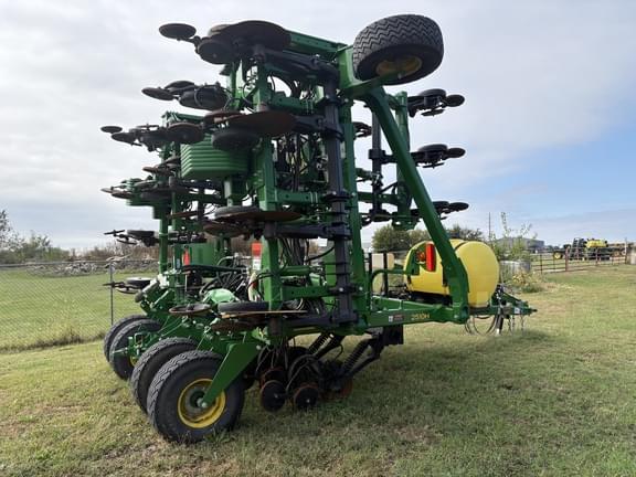 Image of John Deere 2510H equipment image 4