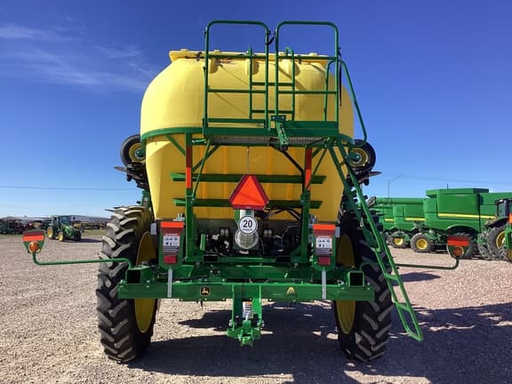 Image of John Deere 2510H equipment image 2