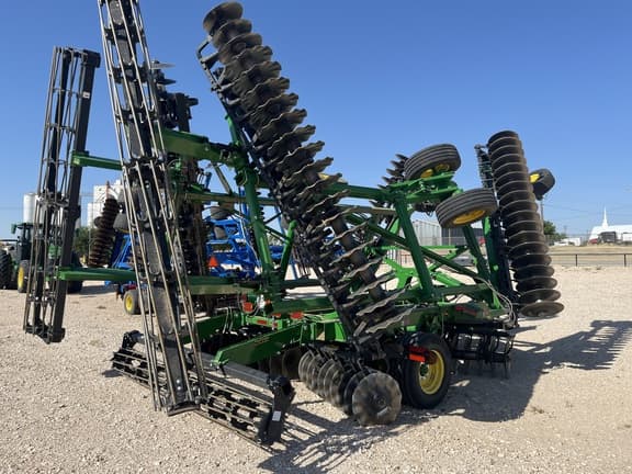 Image of John Deere 2623VT equipment image 4