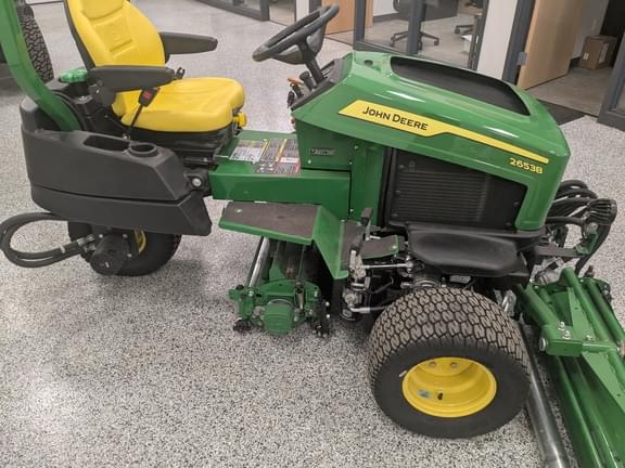 Image of John Deere 2653B equipment image 4