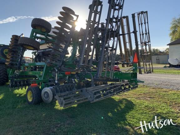 Image of John Deere 2660VT equipment image 2