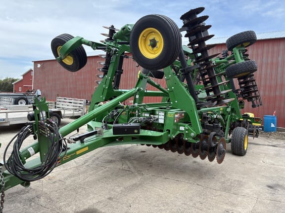 2024 John Deere 2660VT Equipment Image0