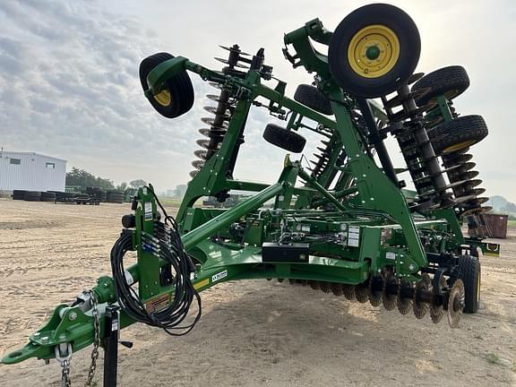 Image of John Deere 2660VT Primary image