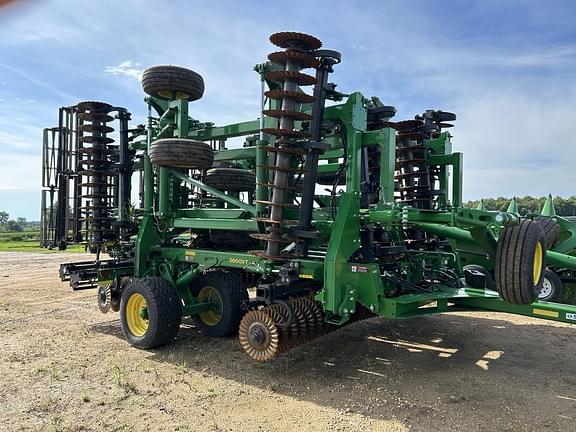 Image of John Deere 2660VT equipment image 1