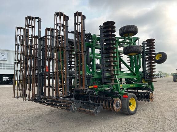 Image of John Deere 2660VT equipment image 4