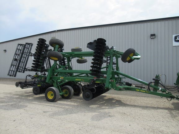 2024 John Deere 2660VT Equipment Image0