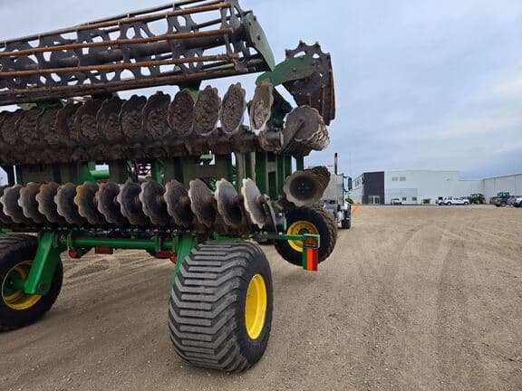 Image of John Deere 2680H equipment image 1
