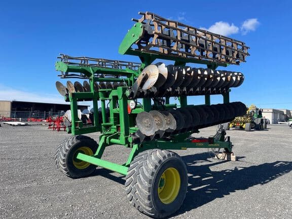 Image of John Deere 2680H equipment image 4