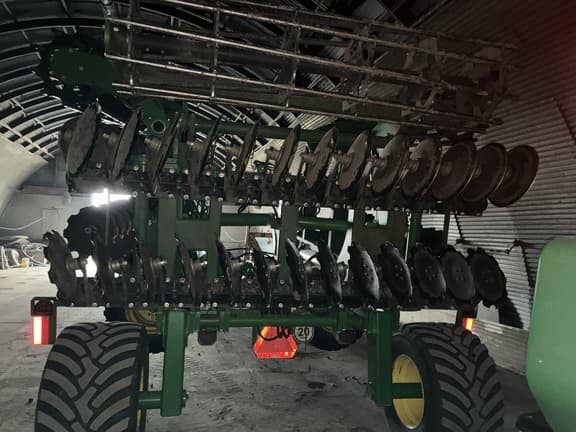 Image of John Deere 2680H equipment image 4