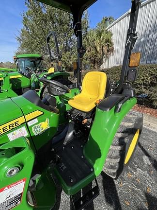 Image of John Deere 3025E equipment image 3