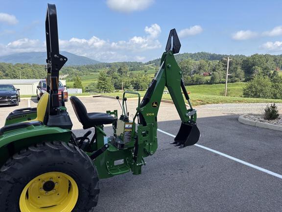 Image of John Deere 3025E equipment image 4