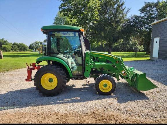 Image of John Deere 3033R equipment image 1