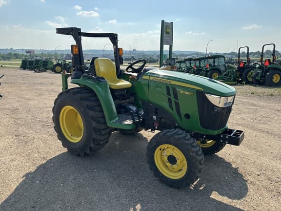 Image of John Deere 3038E equipment image 1