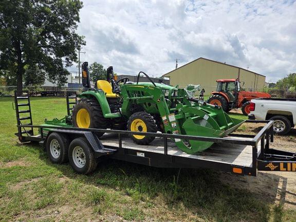 Image of John Deere 3038E equipment image 2