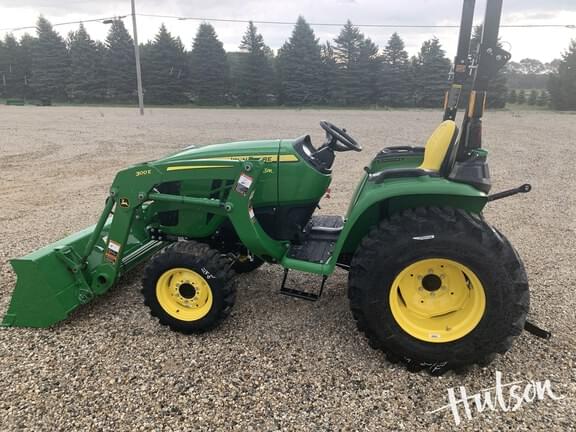 Image of John Deere 3038E equipment image 1