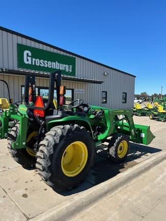Image of John Deere 3038E equipment image 1