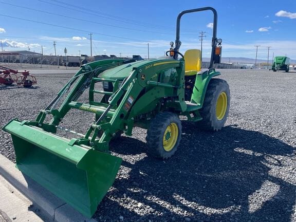 2024 John Deere 3039R Equipment Image0