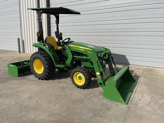 Image of John Deere 3043D equipment image 4