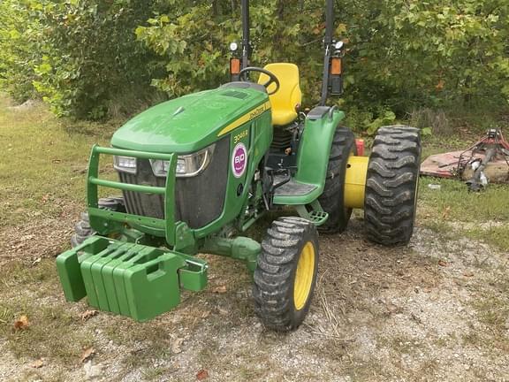Image of John Deere 3046R equipment image 1