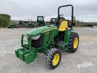 Image of John Deere 3046R equipment image 1