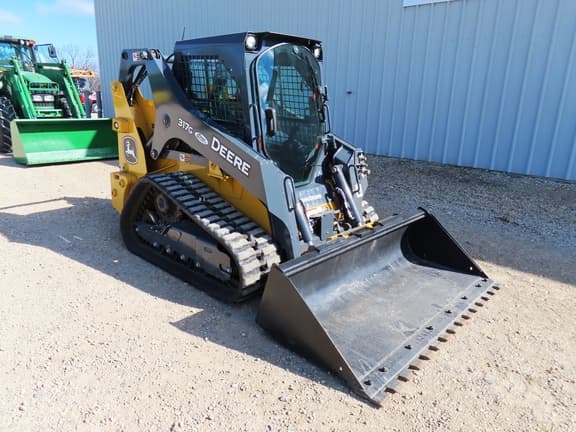 Image of John Deere 317G equipment image 3