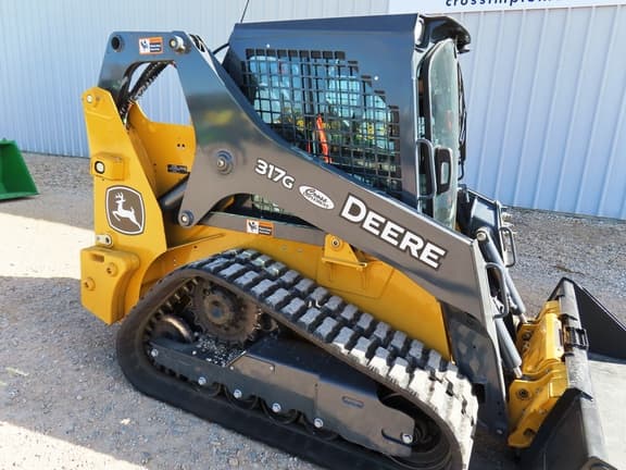 Image of John Deere 317G equipment image 4