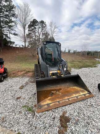 Image of John Deere 317G equipment image 3