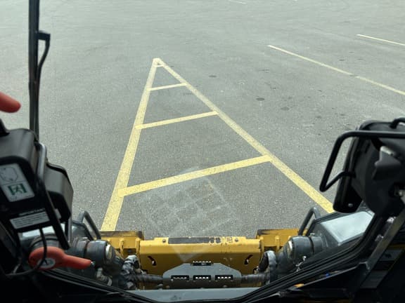 Image of John Deere 317G equipment image 4