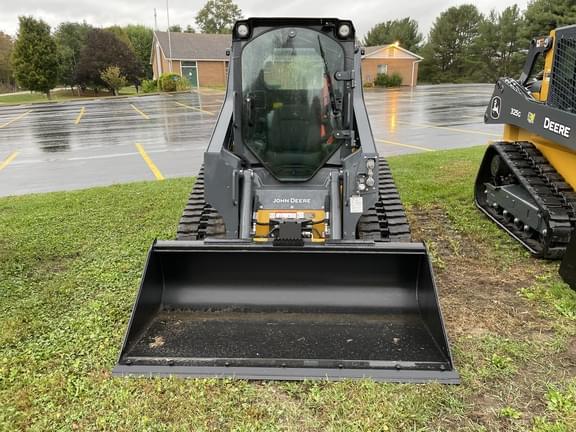 Image of John Deere 317G equipment image 3