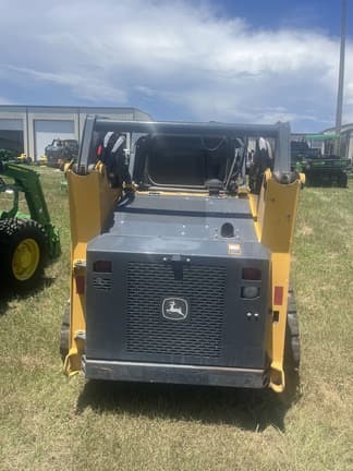 Image of John Deere 317G equipment image 3