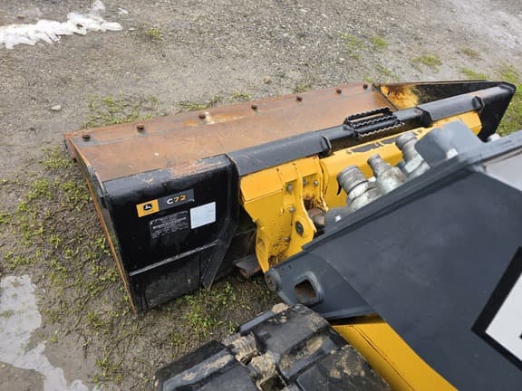 Image of John Deere 317G equipment image 4