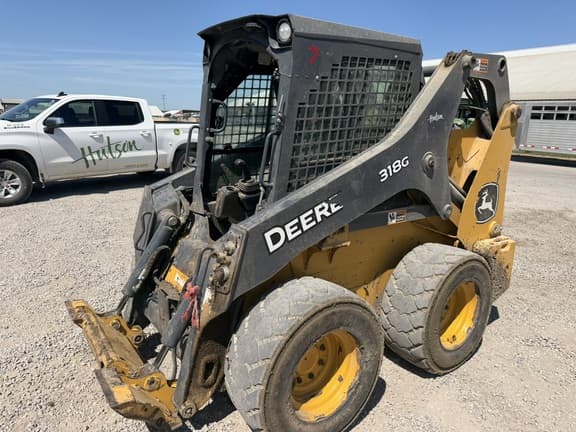 Image of John Deere 318G equipment image 2