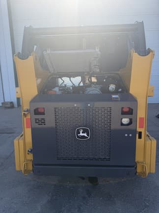 Image of John Deere 318G equipment image 3
