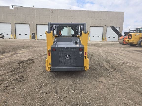 Image of John Deere 318G equipment image 3