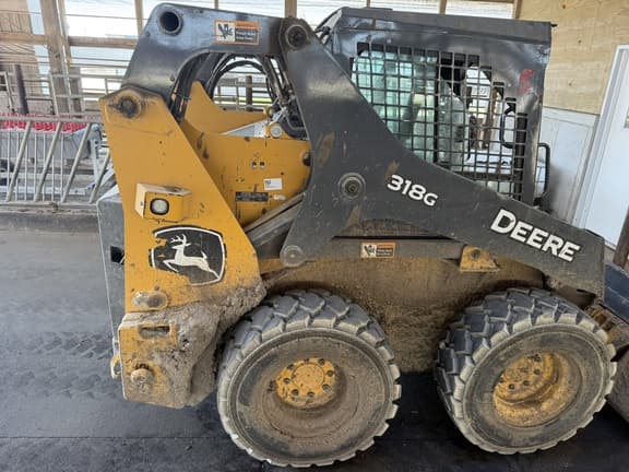 Image of John Deere 318G equipment image 3