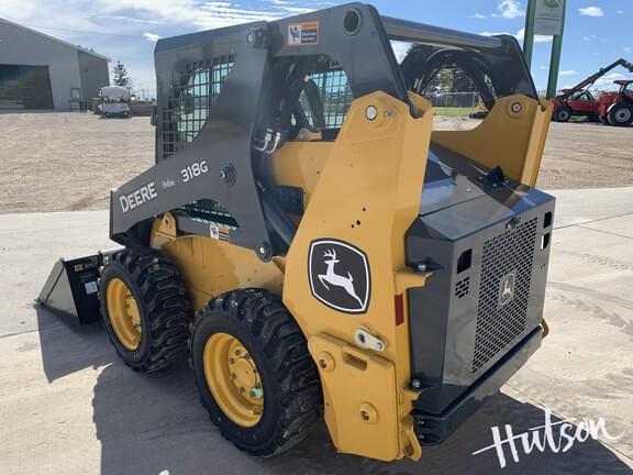 Image of John Deere 318G equipment image 3