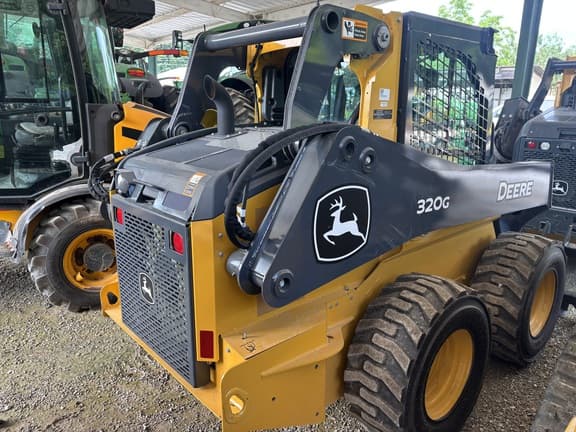 Image of John Deere 320G equipment image 3