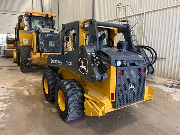 Image of John Deere 320G equipment image 2